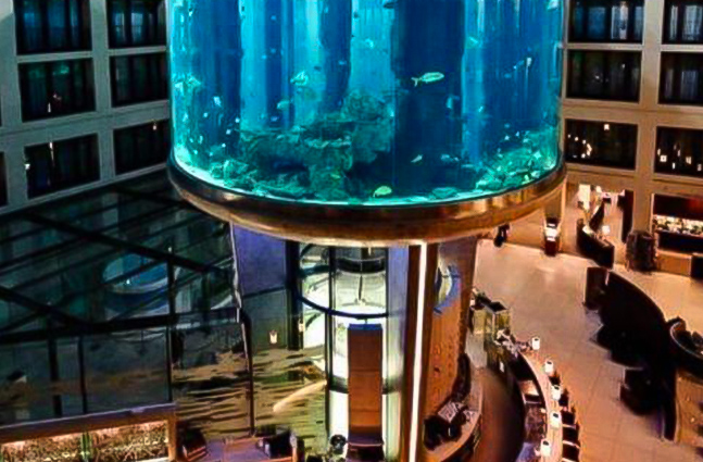 Самый «роскошный» отель Германии тратит 100 миллионов на постройку гигантского аквариума, словно в подводном мире.
